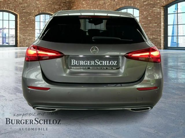 Mercedes-Benz A 200 A 200 d
