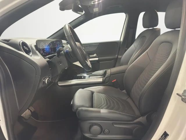 Mercedes-Benz B 180 B 180 d Progressive