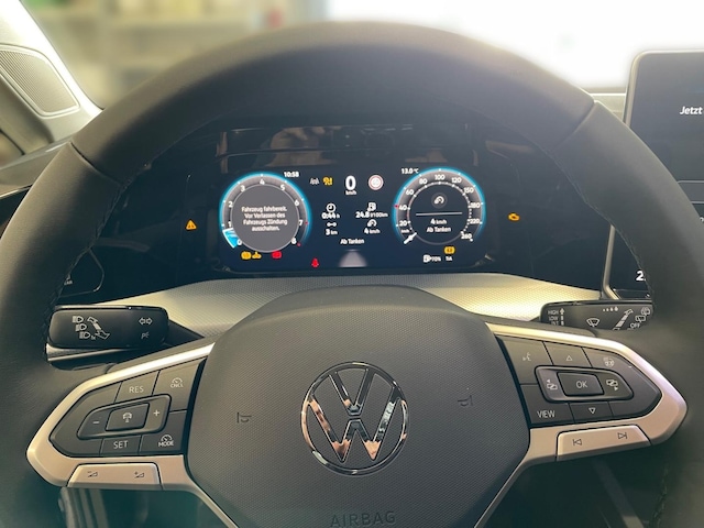 Volkswagen Golf 1.5 TSI Golf VIII Variant