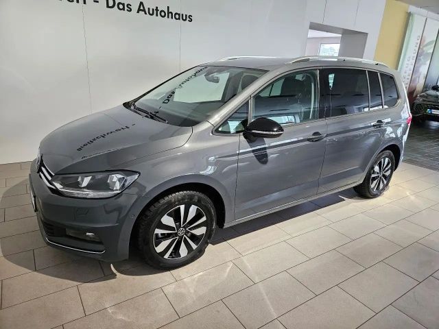 Volkswagen Touran 1.5 TSI DSG