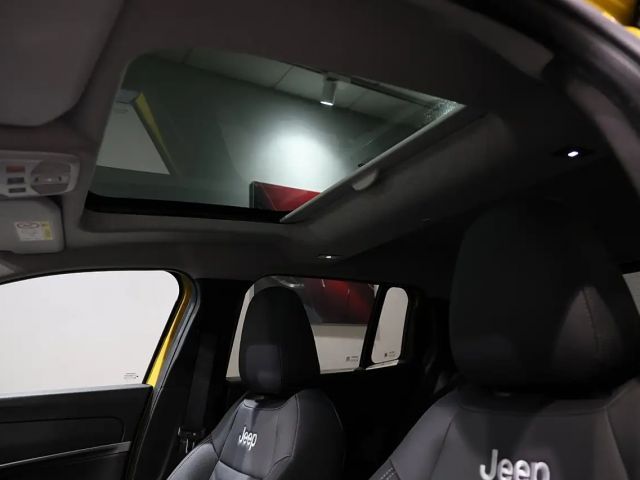 Jeep Avenger Full-Electric Summit