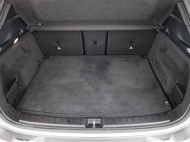 Mercedes-Benz EQA 300 4MATIC