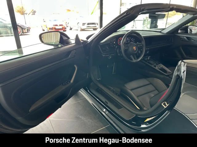 Porsche 992 4 Cabrio Carrera GTS