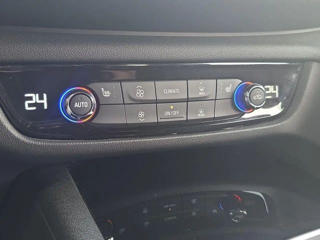 Opel Insignia B Sports Tour SPURH R-KAM NAVI DAB LED