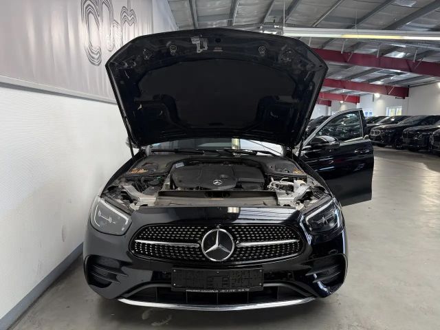 Mercedes-Benz E 300 AMG Line E 300 de