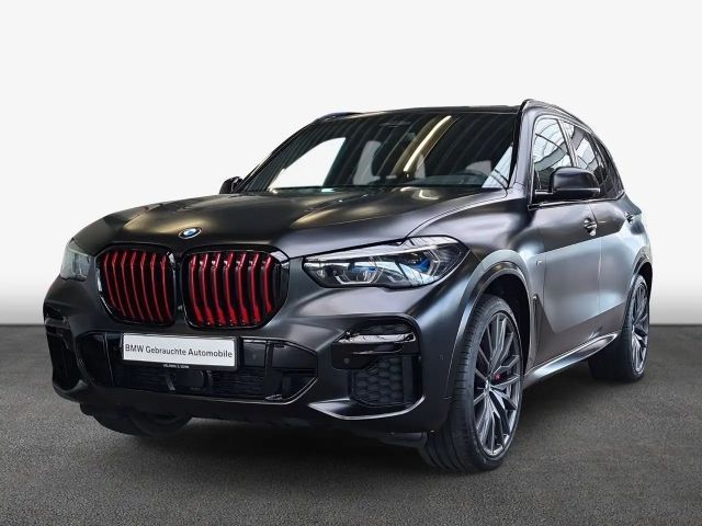 BMW X5 M50i