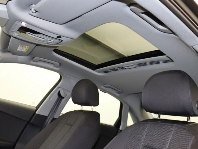 Audi A4 40 TFSI Sedan