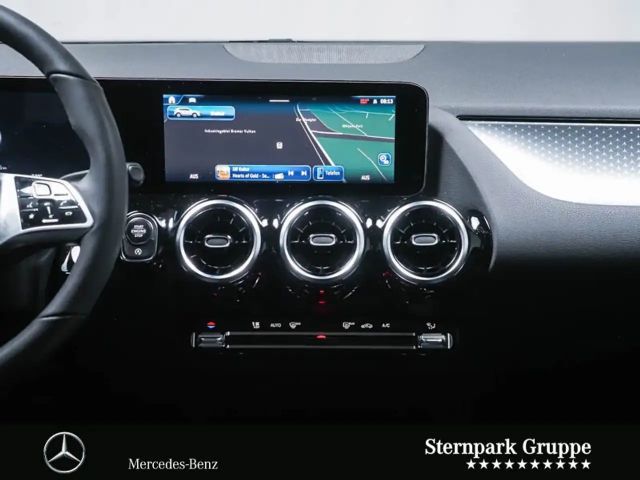 Mercedes-Benz GLA 200 Progressive