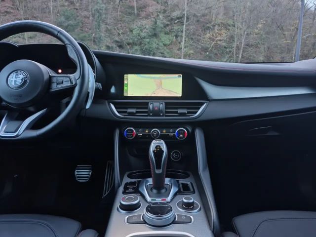 Alfa Romeo Giulia Q4