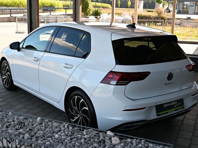 Volkswagen Golf DSG Style