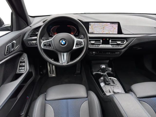 BMW 118 118i M-Sport Sedan