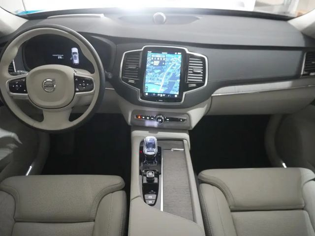 Volvo XC90 AWD T8
