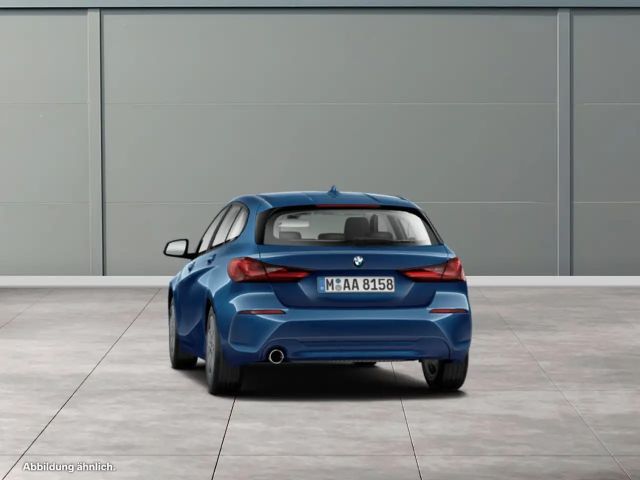 BMW 118 118i 5-deurs Sedan