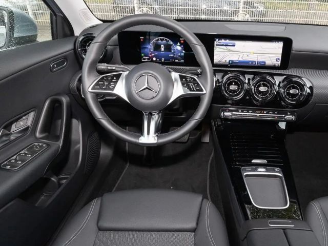 Mercedes-Benz A 180 Hatchback