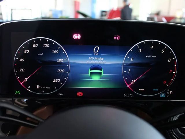 Mercedes-Benz E 200 AMG Line Sedan