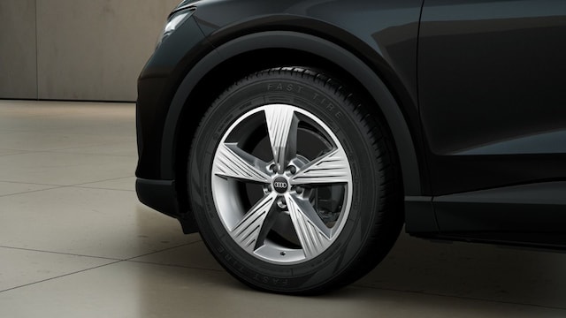 Audi Q4 e-tron SUV 45 e-tron Audi Q4 e-tron