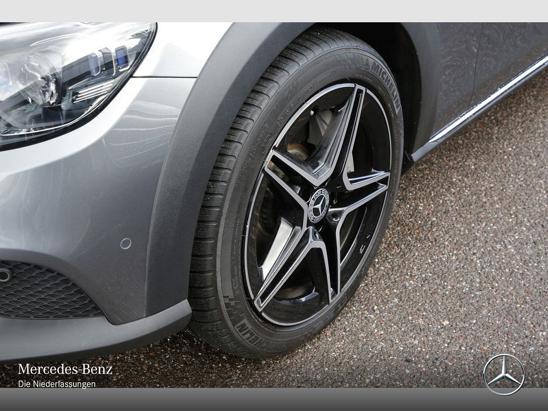 Mercedes-Benz E 400 4MATIC E 400 d Estate