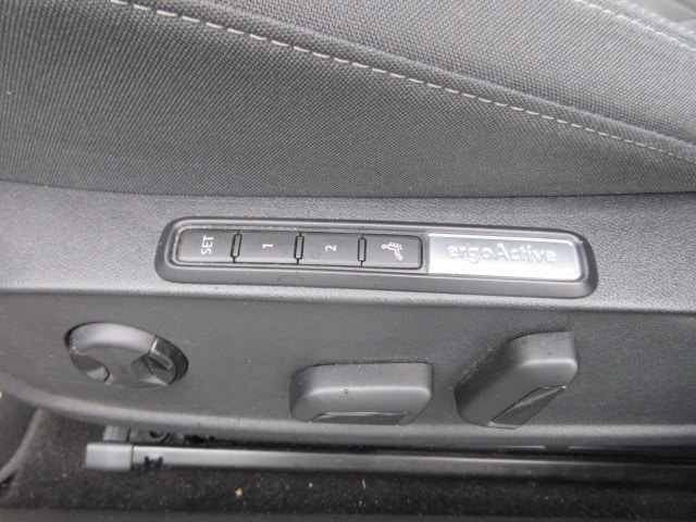 Volkswagen Golf 1.5 eTSI DSG