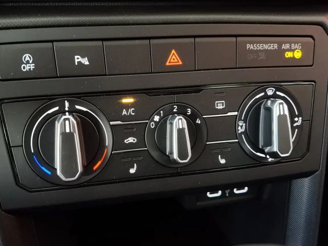 Volkswagen T-Cross 4Me TSI