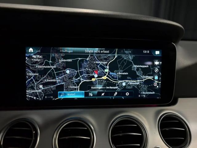 Mercedes-Benz E 220 AVANTGARDE E 220 d Sedan