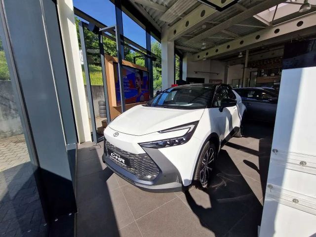 Toyota C-HR Hybride Team D