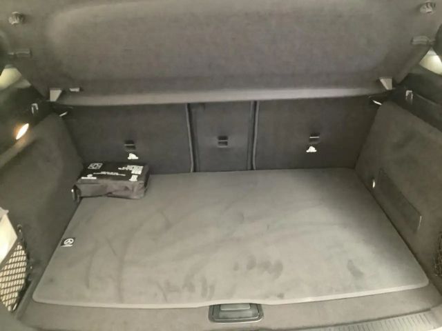 Mercedes-Benz B 220 AMG Line B 220 d