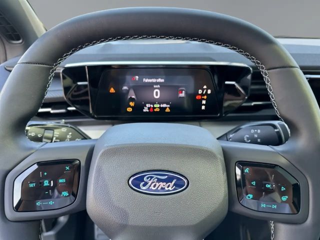 Ford Explorer Premium RWD