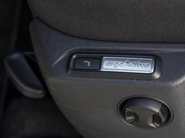 Volkswagen T-Roc 1.5 TSI DSG R-Line