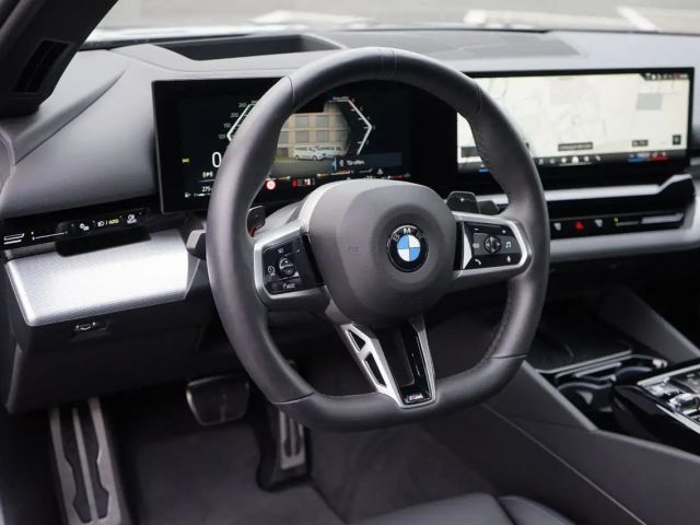 BMW 520 520d M-Sport Sedan xDrive