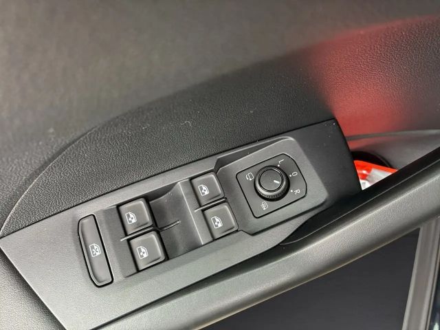 Volkswagen T-Cross 4Me TSI