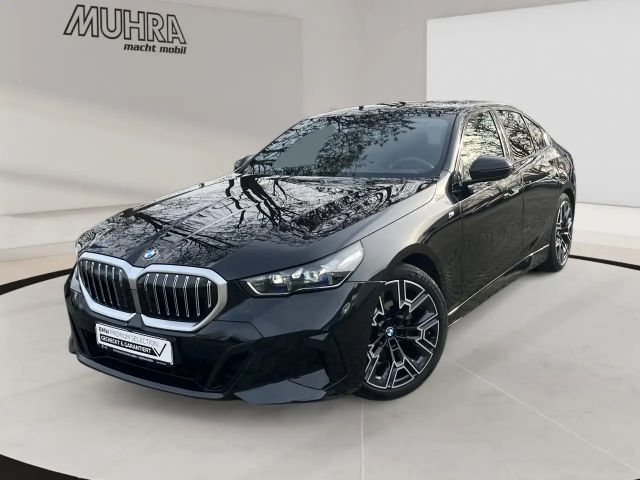 BMW 520 520i M-Sport Sedan