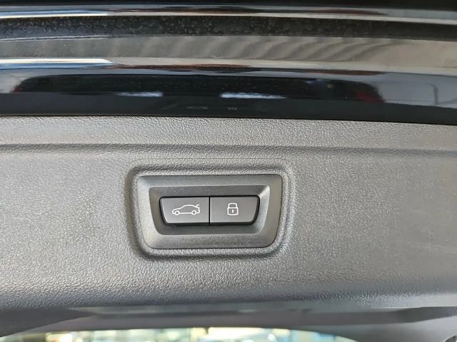 BMW 330 330e Touring xDrive