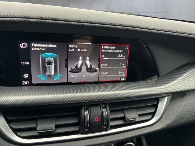 Alfa Romeo Stelvio AT8 Q4 Veloce