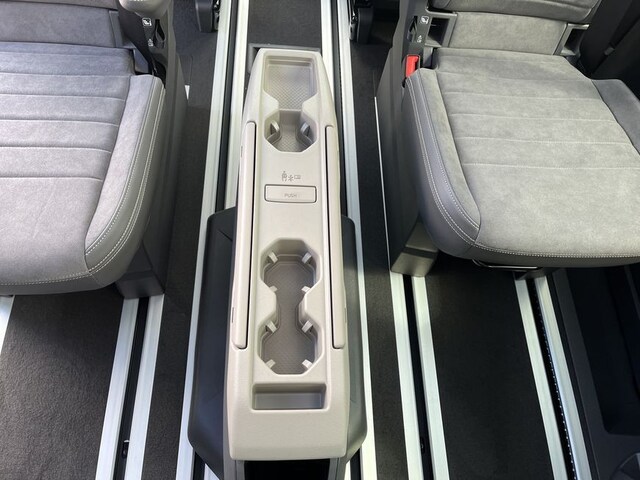 Volkswagen Multivan DSG IQ.Drive Style