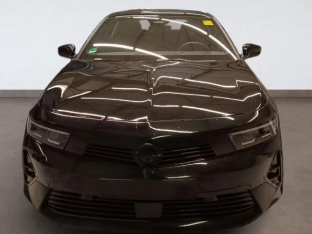 Opel Astra Sports Tourer Ultimate