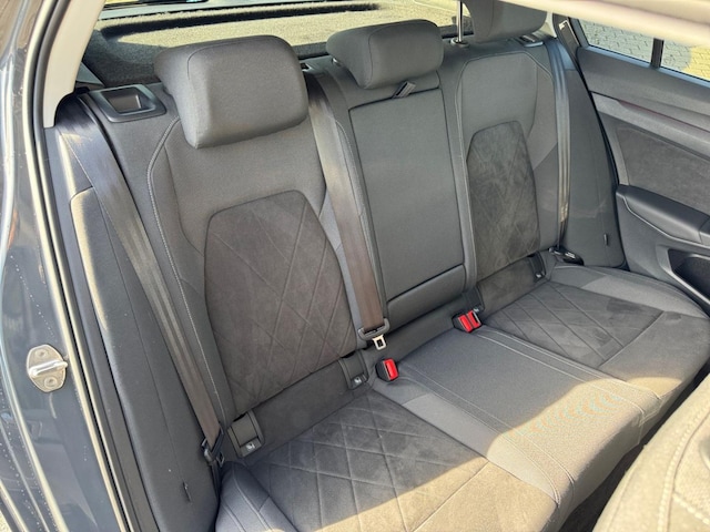 Volkswagen Golf 1.5 eTSI Golf VIII Style