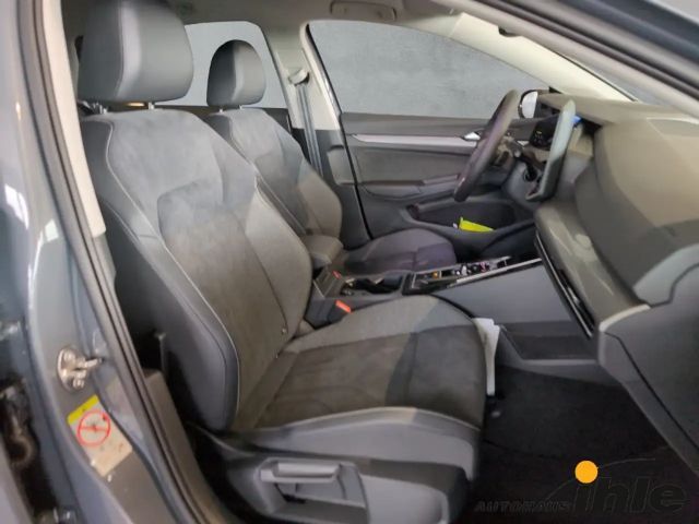 Volkswagen Golf DSG Golf VIII Style Variant