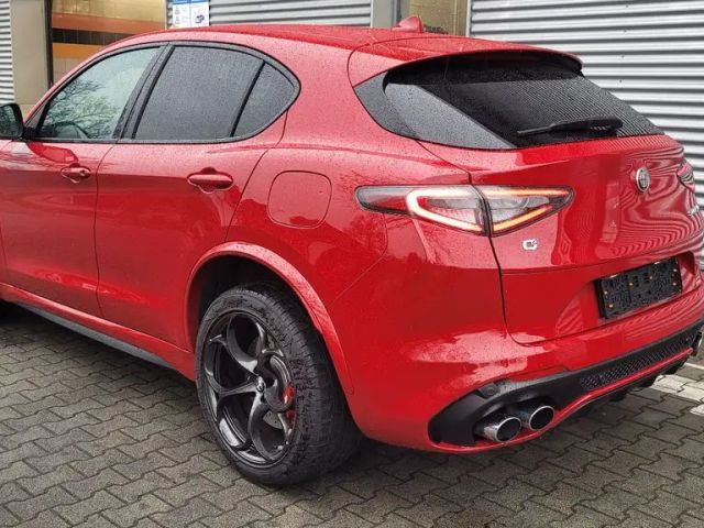 Alfa Romeo Stelvio Q4 Quadrifoglio