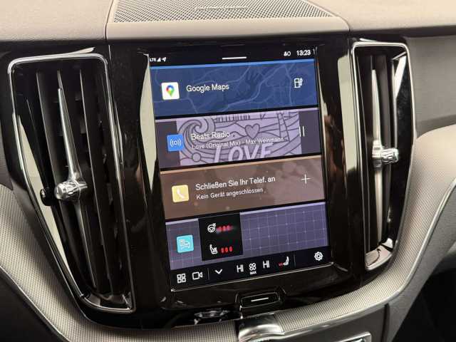 Volvo XC60 AWD Plus T8