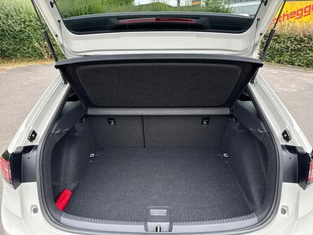 Volkswagen Taigo 1.5 TSI DSG R-Line