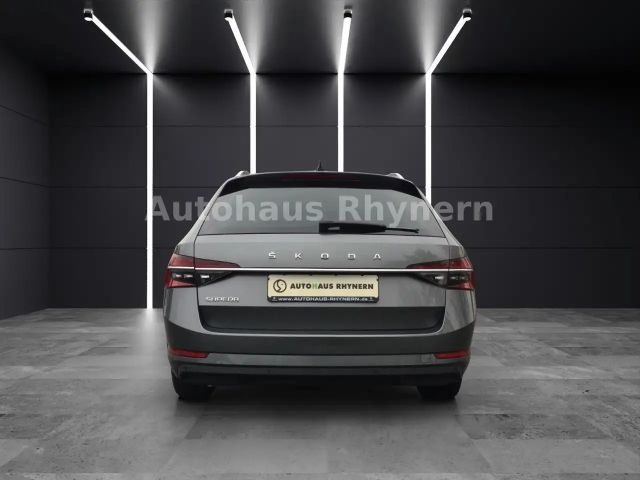 Skoda Superb 2.0 TSI Combi Style Style