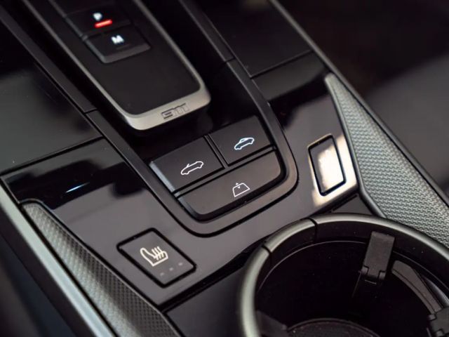 Porsche 992 Cabrio Carrera