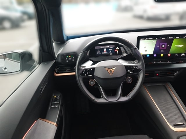 Cupra Born Batterie 62 kWh *LED*SHZG*LENKRAD HZG*LANE ASS*ACC*19"GJR*KAMERA*W-PUMPE*