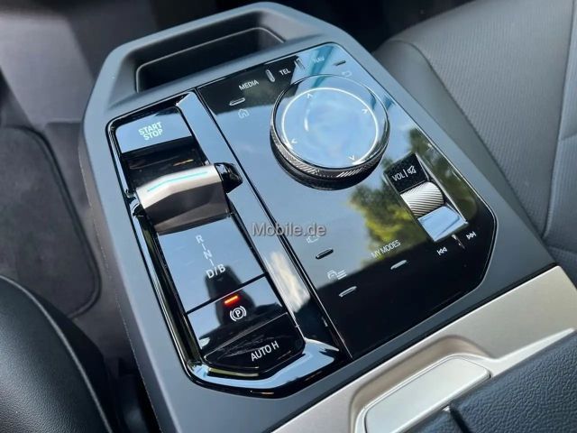 BMW iX xDrive40