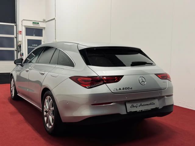 Mercedes-Benz CLA 200 CLA 200 d