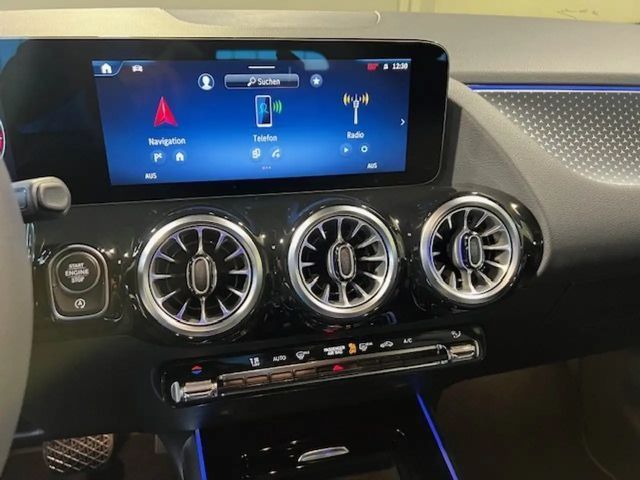 Mercedes-Benz B 200 Progressive Sedan