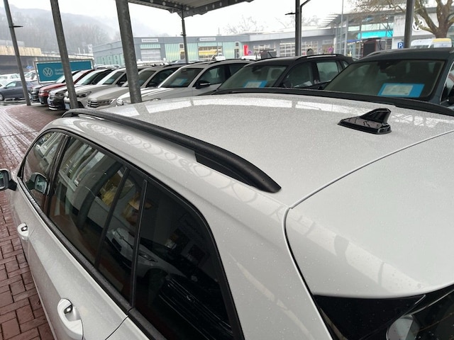 Volkswagen Golf 1.0 TSI Life Variant