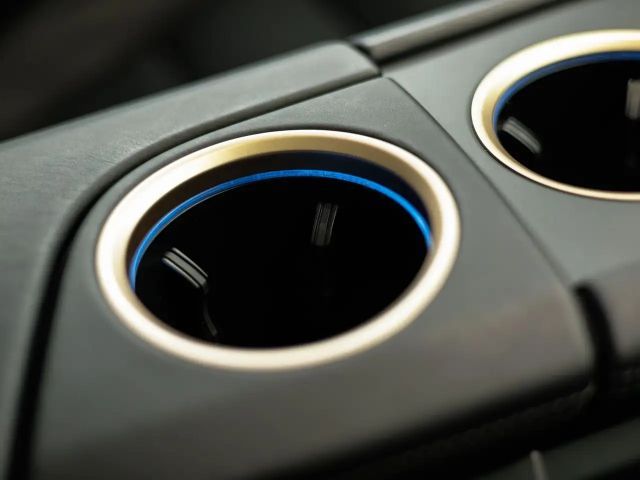 Porsche Taycan 4 Cross Turismo