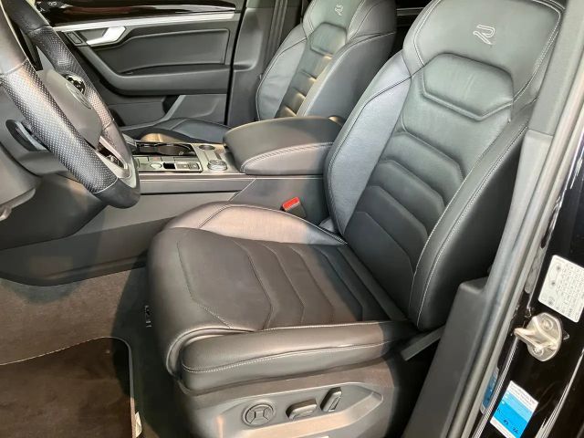 Volkswagen Touareg 4Motion R-Line