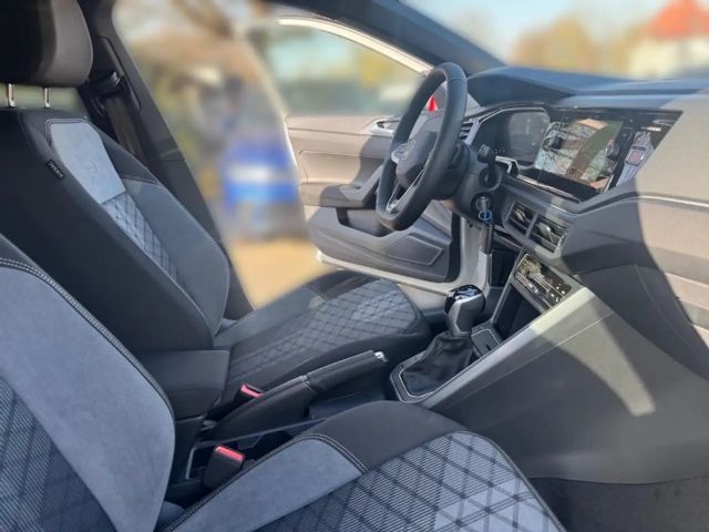 Volkswagen Taigo 1.5 TSI DSG R-Line